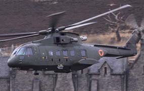 AW101 helikopter in laatste Bond film 