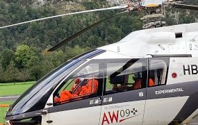 EASA's testteam vliegt voor het eerst met de Kopter Leonardo AW09