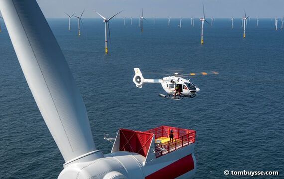 Waarom kiezen we helikopters om windfarms te onderhouden?