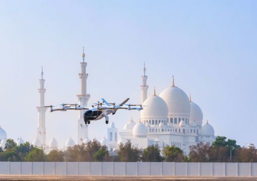 Archer eVTOL maakt maidenvlucht in Abu Dhabi