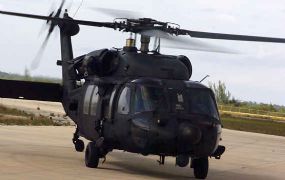 Formatievluchten met Chinook en UH-60 Black Hawk
